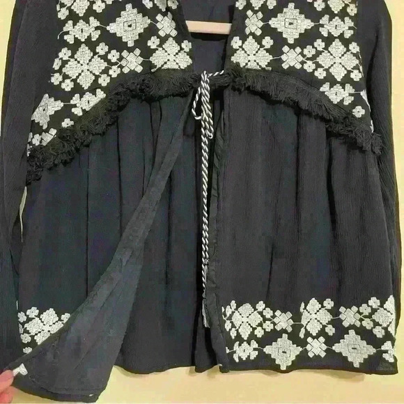 Mossimo Women’s Black White Embroidered Tassel Tie Jacket Wearable Art Size L - Picture 5 of 11